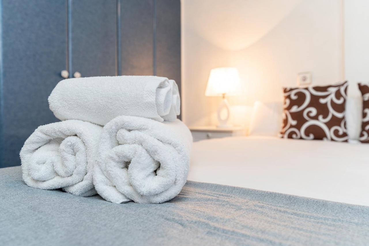 Blonzu Guinea Apartment Беналмадена Екстериор снимка